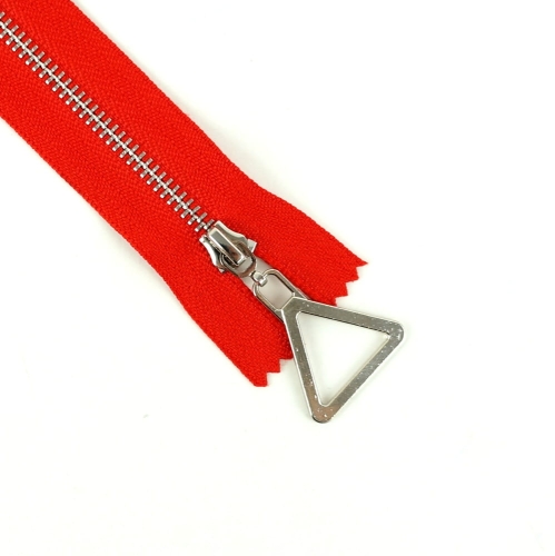 Zamek metalowy 40 cm z suwadłem trójkąt czerwony