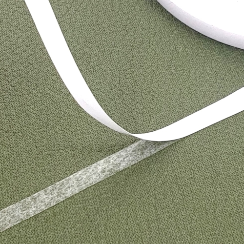 Taśma dwustronnie klejąca do tkanin 6 mm - 50 m